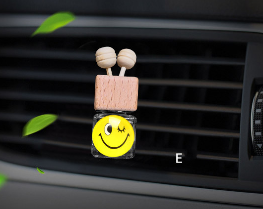 Car Air Vent Perfume Clip with Creative Smile Design
